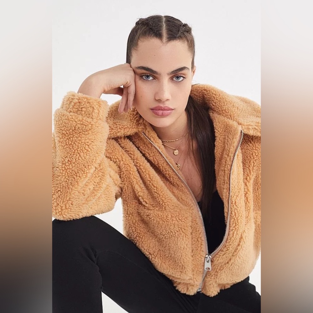 Urban Outfitters‎ Teddy Jacket Full Zip Up Cropped Beige Coat Size Medium
